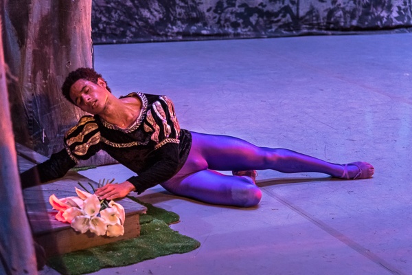 Ballet Nacional de Cuba#12 by John Rowe