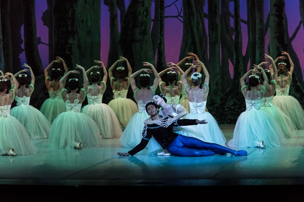 Ballet Nacional de Cuba#16 by John Rowe