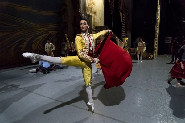 Ballet Nacional de Cuba#17 by John Rowe