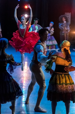 Ballet Nacional de Cuba by John Rowe