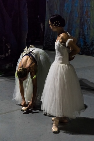Ballet Nacional de Cuba#8 by John Rowe